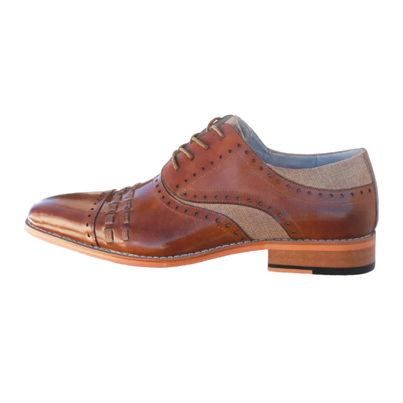 Men's formal shoes with a smooth leather finishGIOVANNI: PRESTON