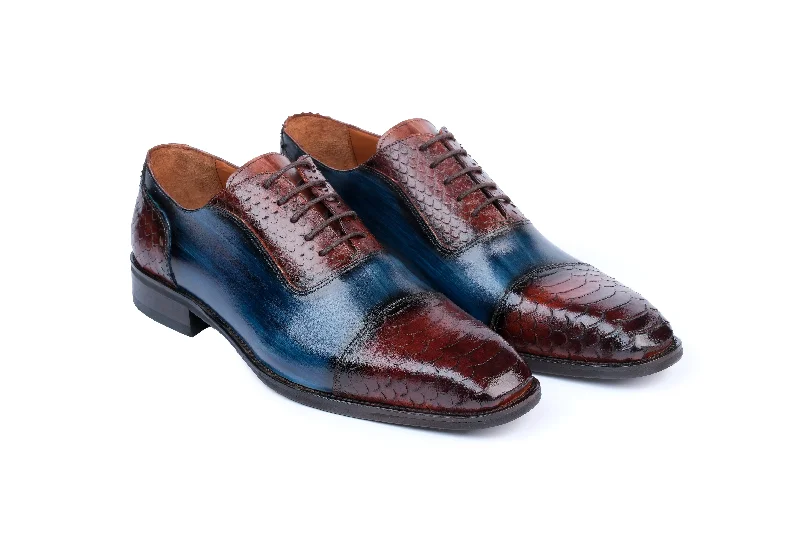 Men's formal shoes with a contrast stitching detailHanover Oxford Shoes