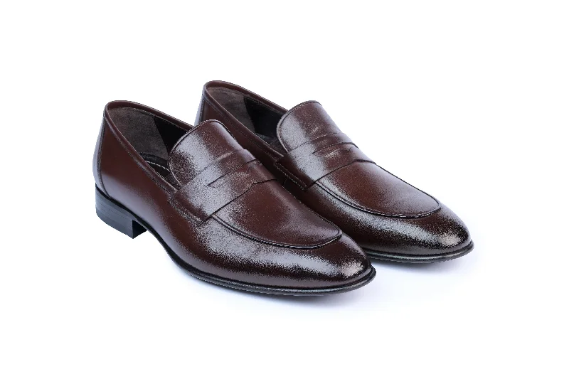 Men's formal shoes with a padded insole for comfortLapitos Penny Loafer