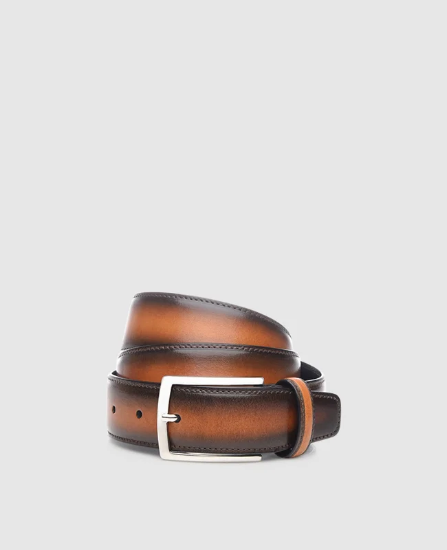 Men's boat shoes with a tassel detailMen’s Patina belt in whiskey - Whiskey