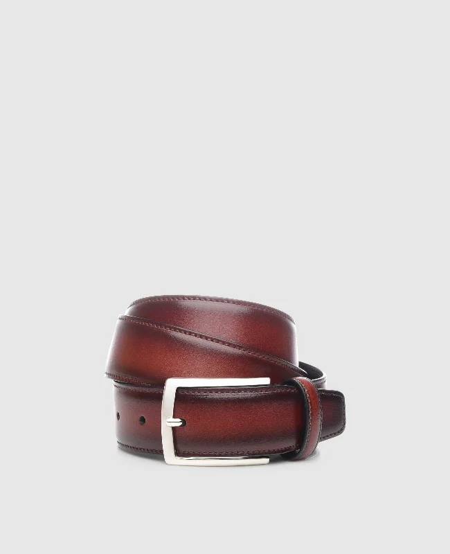 Men's boat shoes with a rubber outsole for durabilityMen’s Patina belt in nut - Nut