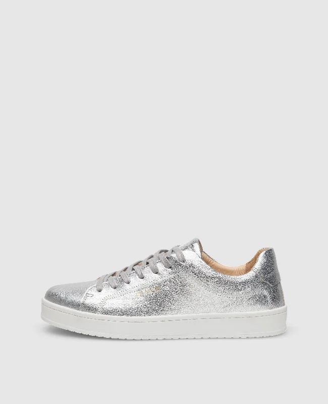 Men's boat shoes with a perforated design for ventilationOriginal Draft BX - Silver