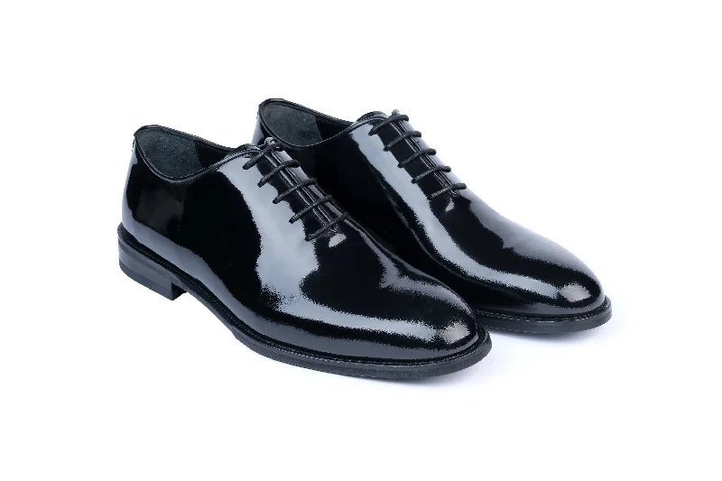 Men's formal shoes with a narrow toe boxStilos Whole Cut Oxford Patent Leather Dress Shoes Men's formal shoes with a narrow toe boxStilos Whole Cut Oxford Patent Leather Dress Shoes
