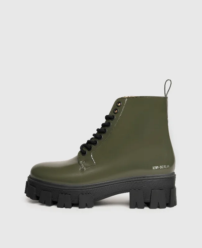 Men's boat shoes with a moc - toe designStyle Choice NN - Green