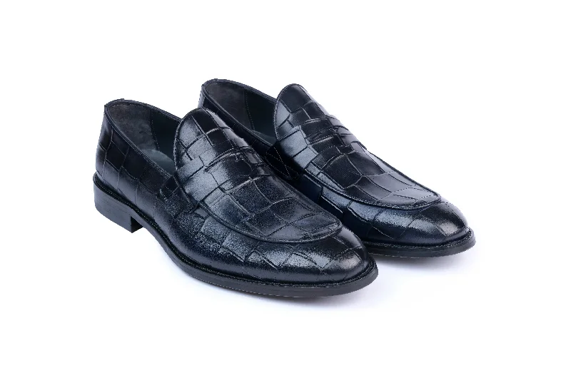 Men's formal shoes with a rubber heel cap for durabilitySwiss Penny Loafer